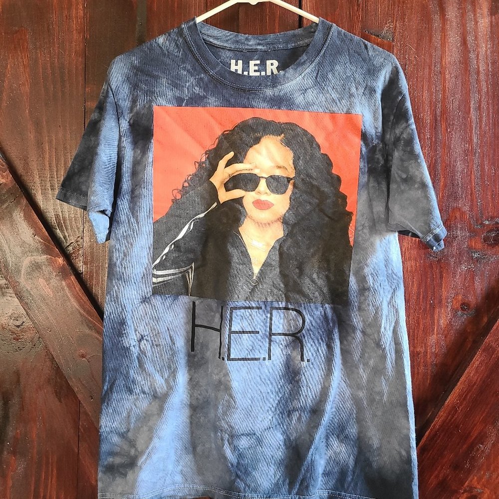 H.E.R fan T-shirt